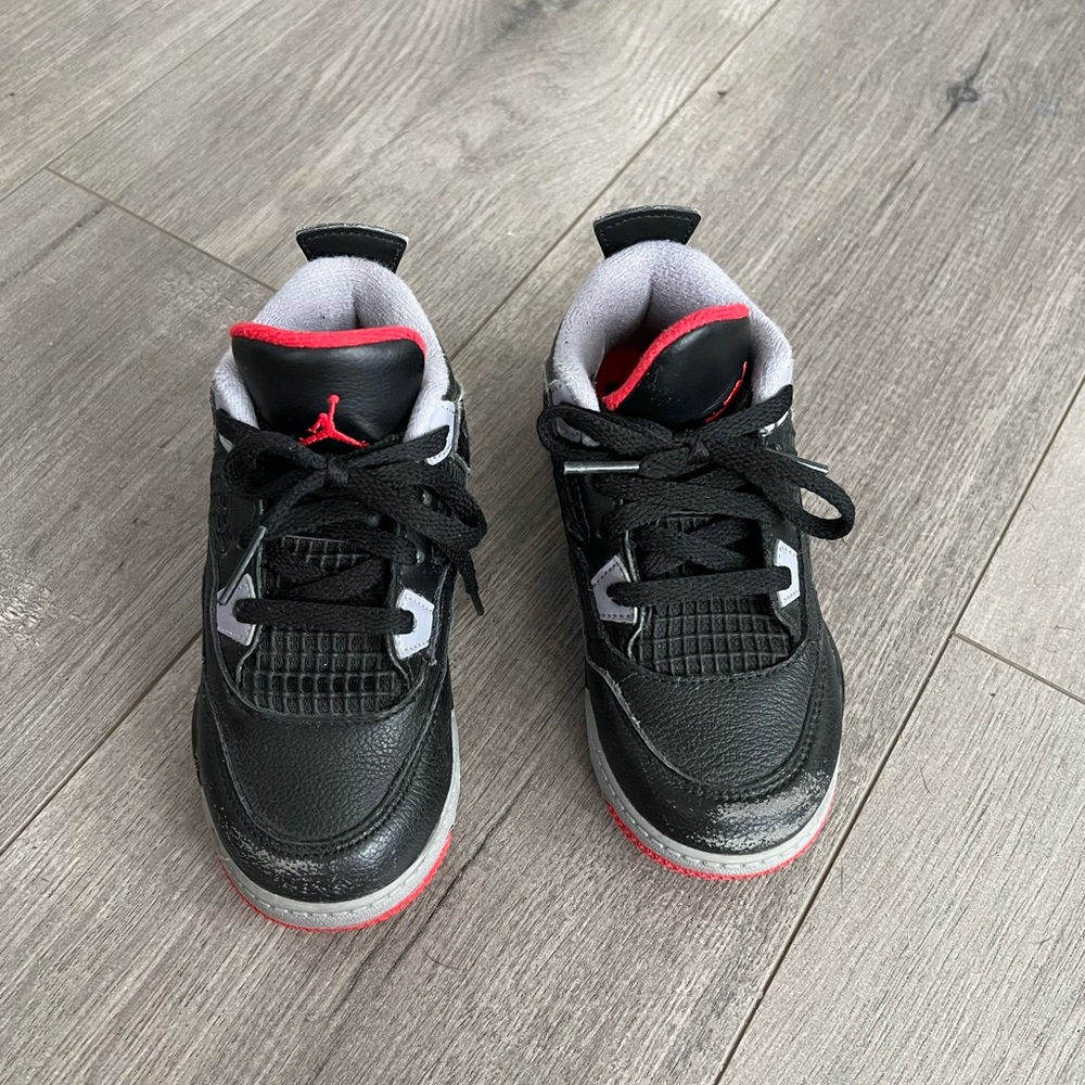 Toddler Jordan 4 Breds size 9c